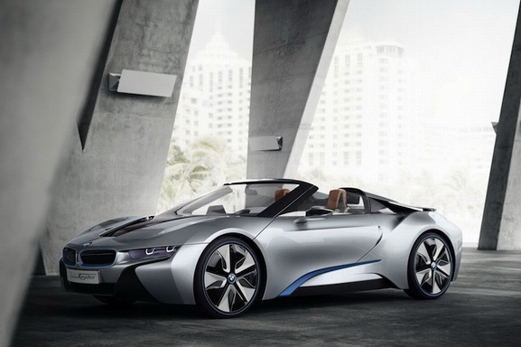 Фото: концепт-кар BMW i8 Spyder