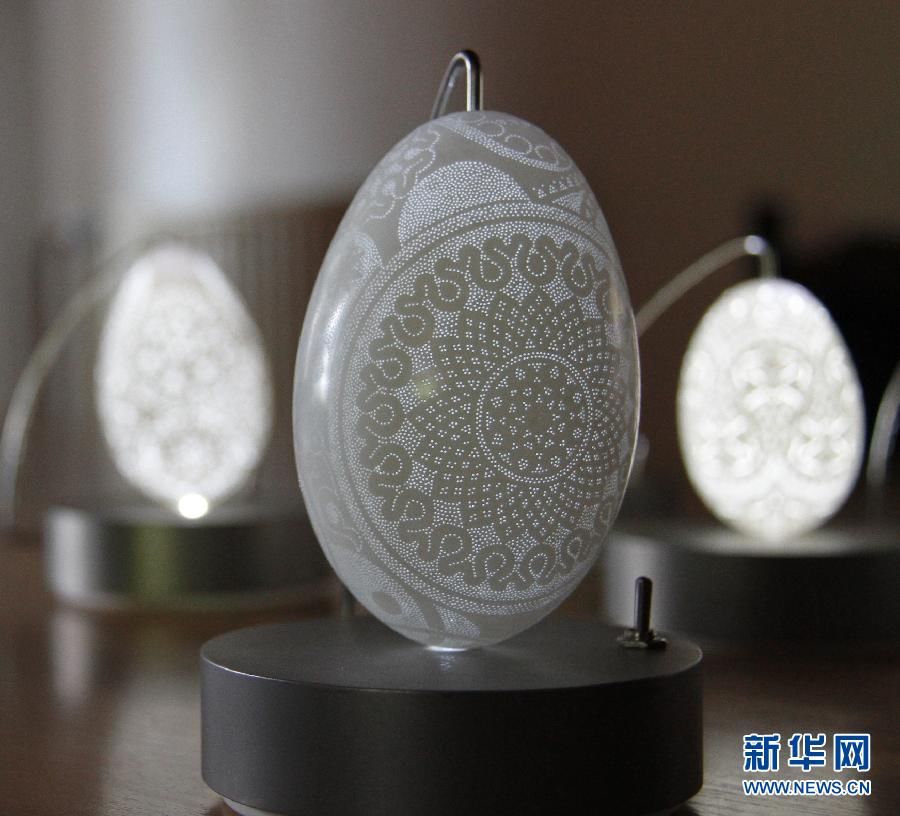 Оригинальное искусство резьбы на яйцах в Словении