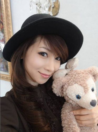 43-летняя нестареющая японская домохозяйка 