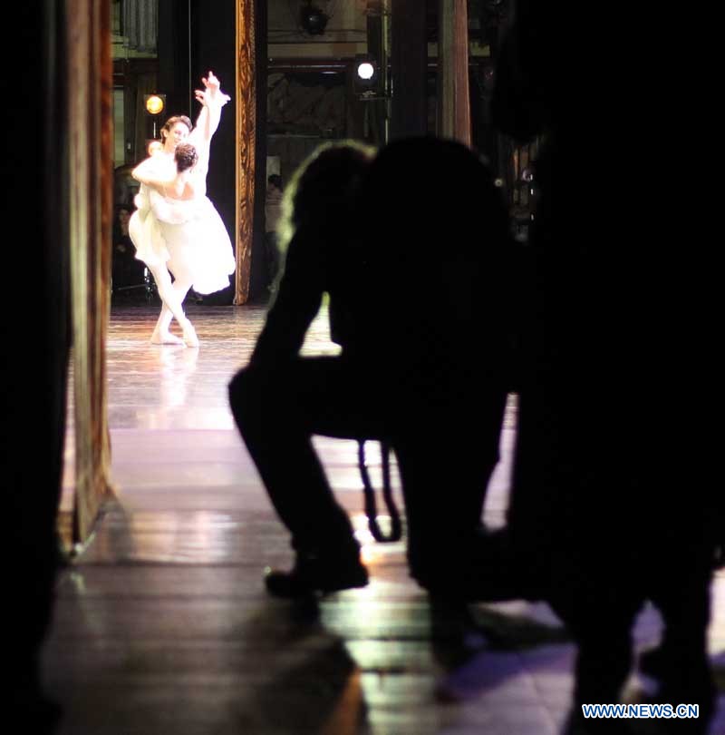 16 апреля в Санкт-Петербурге прошел Гала-концерт мировых звезд балета в рамках 11-го Международного фестиваля балета 'Dance open'. 