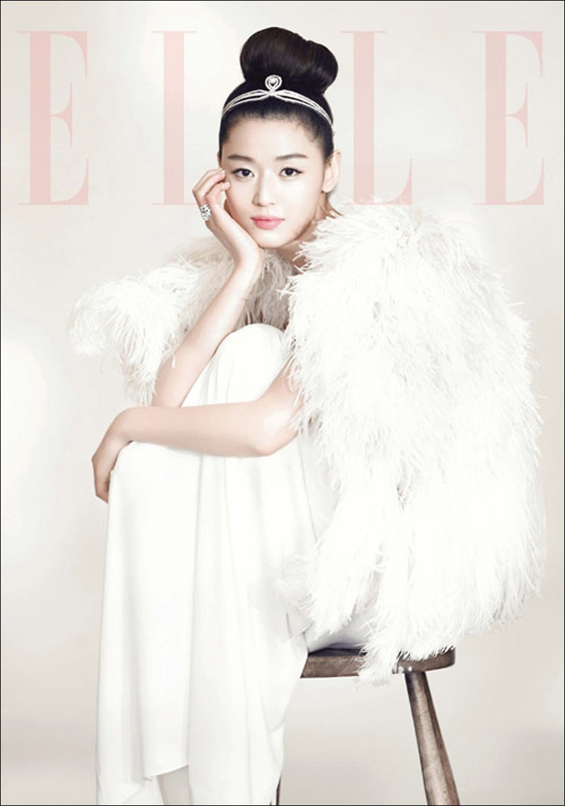 Свадебные фотографии корейской звезды Чон Чжи Хен в журнале «ELLE»1