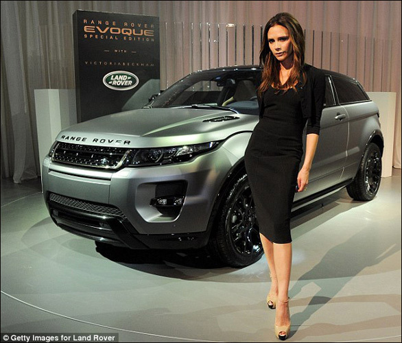 22 апреля Виктория Бэкхэм прибыла в Пекин для участия на Международном автосалоне и рекламы роскошной машины ограниченной серии, рекламным лицом которой и является.