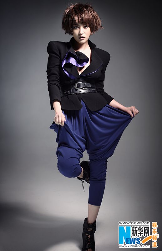 Красотка Хао Лэй на обложке модного журнала