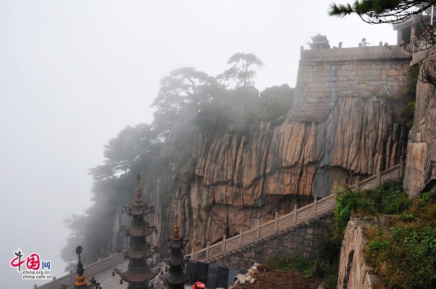 Известные буддийские горы – Цзюхуашань5