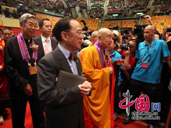 В Сянгане открылся 3-й Всемирный буддийский форум1