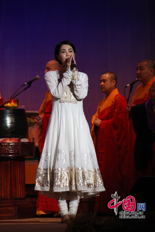 В Сянгане открылся 3-й Всемирный буддийский форум8