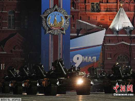На Красной площади прошла вторая ночная репетиция парада Победы 5