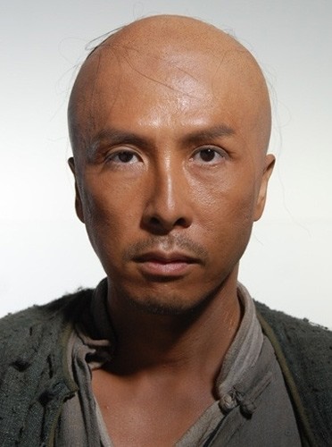 Фото: Звезды шоу-безнеса без волос8