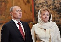Владимир Путин и супруга Людмила на церемонии инаугурации