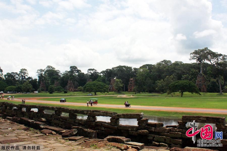 Храмовый комплекс Ангкор в Камбодже4