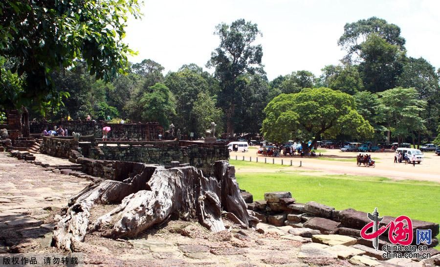 Храмовый комплекс Ангкор в Камбодже7