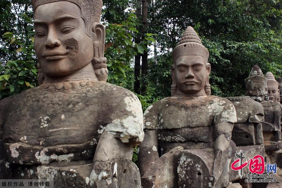 Храмовый комплекс Ангкор в Камбодже17