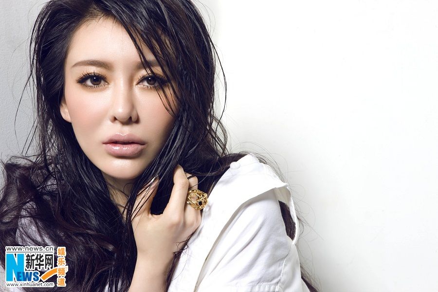 Пленительная красотка Гун Синьлян