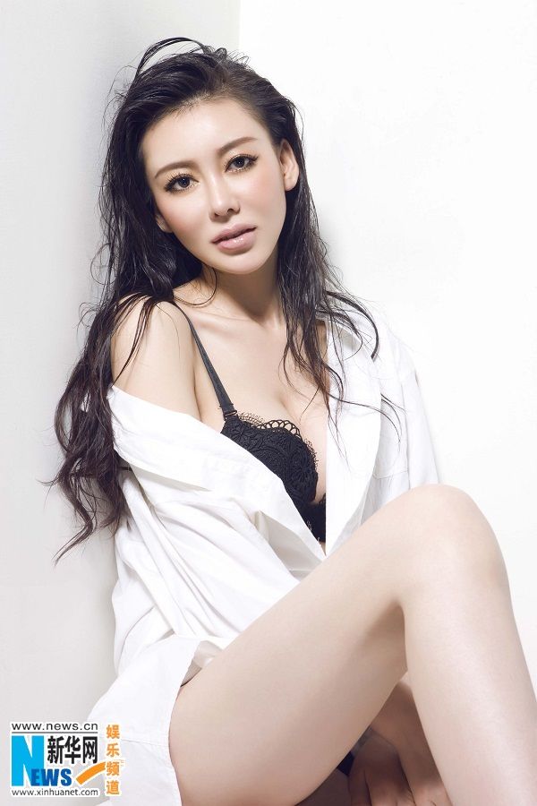 Пленительная красотка Гун Синьлян