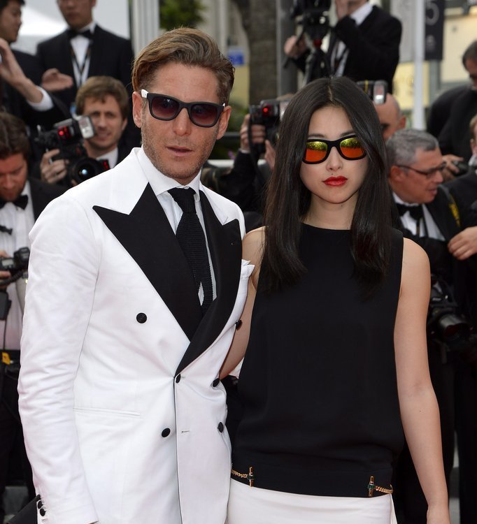 Босс Ювентуса Лапо Элканн и китайская подруга на Каннском кинофестивале 5