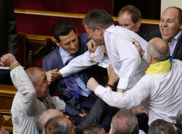 В парламенте Украины произошла драка