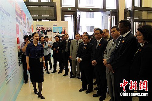 Отдел пропаганды ЦК КПК устроил День открытых дверей для сотрудников дипкорпуса, аккредитованного в Китае