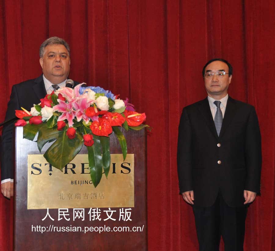 24 мая вечером в китайской столице состоялся прием, посвященный 20-й годовщине со дня установления дипотношений между КНР и Азербайджаном. 