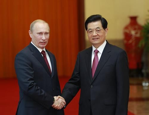 Председатель КНР Ху Цзиньтао провел переговоры с президентом РФ В. Путиным