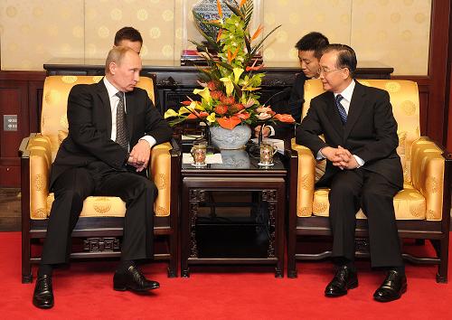 6 июня Премьер Госсовета КНР Вэнь Цзябао в резиденции для почетных гостей Дяоюйтай в Пекине встретился с президентом РФ Владимиром Путиным.