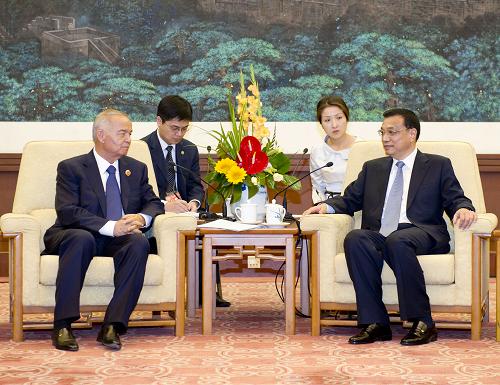 Узбекистан и Китай должны укреплять контакты и координацию по важным международным вопросам и региональному сотрудничеству, содействуя усиленному развитию узбекско-китайских отношений. 