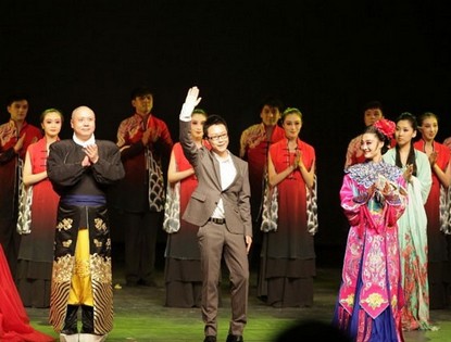 Концерт Ли Юйгана «Цветы в зеркале, луна в воде» прошел в Сучжоу