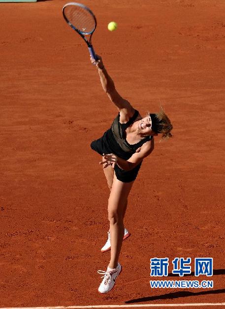 Красивая российская теннисистка Мария Шарапова в полуфинале Открытого чемпионата Франции победила чешскую теннисистку со счетом 2:0. В финале она встретится с итальянкой Сарой Эррани.
