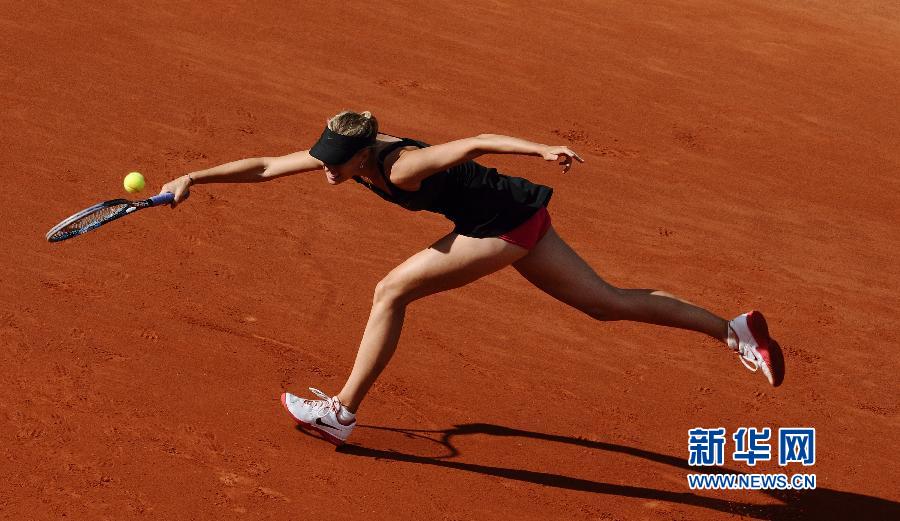 После финала Шарапова вернется на первое место в рейтинге WTA. Она сказала, что это имеет для нее особое значение. «После операции на плече я выпала из «Топ-100», я думаю, что раз я раньше смогла стать первой в мире, то смогу стать и после.