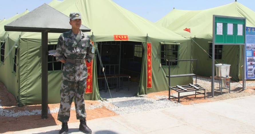 Китайские военные-участники учений ШОС 'Мирная миссия-2012' 2