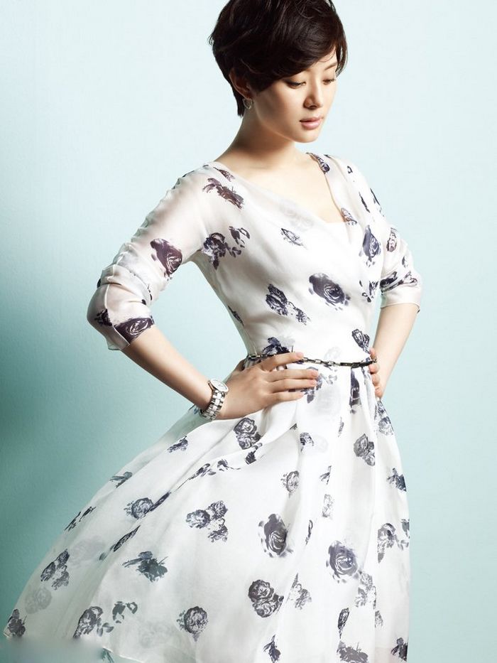 Известная звезда Сунь Ли в модных снимках