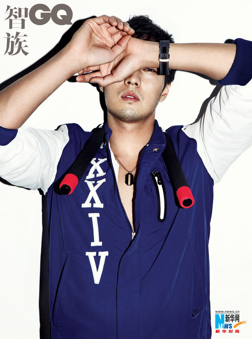 Фото: стильный южнокорейский актер Со Чжи Соп в журнале «GQ» 