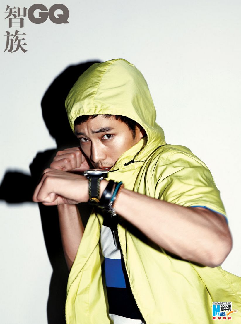 Фото: стильный южнокорейский актер Со Чжи Соп в журнале «GQ»