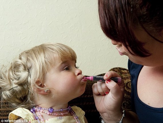 Двухлетняя девочка Шотландии станет участницей конкурса красоты1