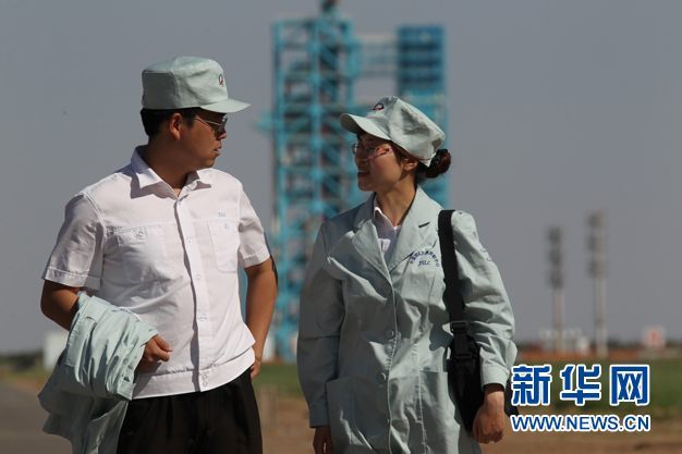 Супруги-доктора, работающие на космодроме Цзюцюань