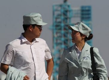 Супруги-доктора, работающие на космодроме Цзюцюань