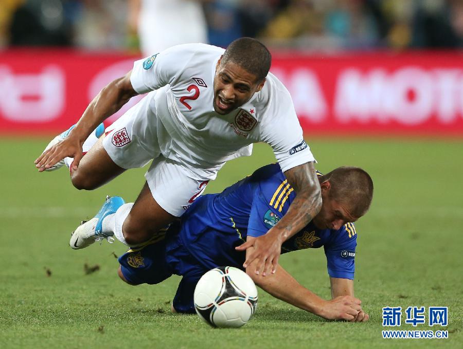 Английские футболисты выиграли в матче третьего тура группы 'А' чемпионата Европы у сборной Украины со счетом 1:0 и вышли в 1/4 финала.