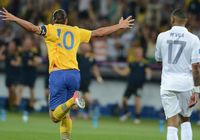 Футболисты сборной Франции победила, проиграв команде Швеции, вышли в 1/4 финала Евро-2012