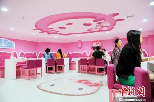 Ресторан «Hello Kitty» в городе Сиань пользуется популярностью среди девушек