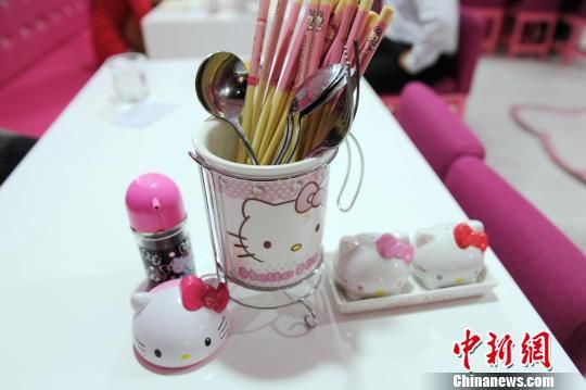 Ресторан «Hello Kitty» в городе Сиань пользуется популярностью среди девушек