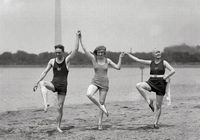 Фотографии девушек в купальниках сто лет назад