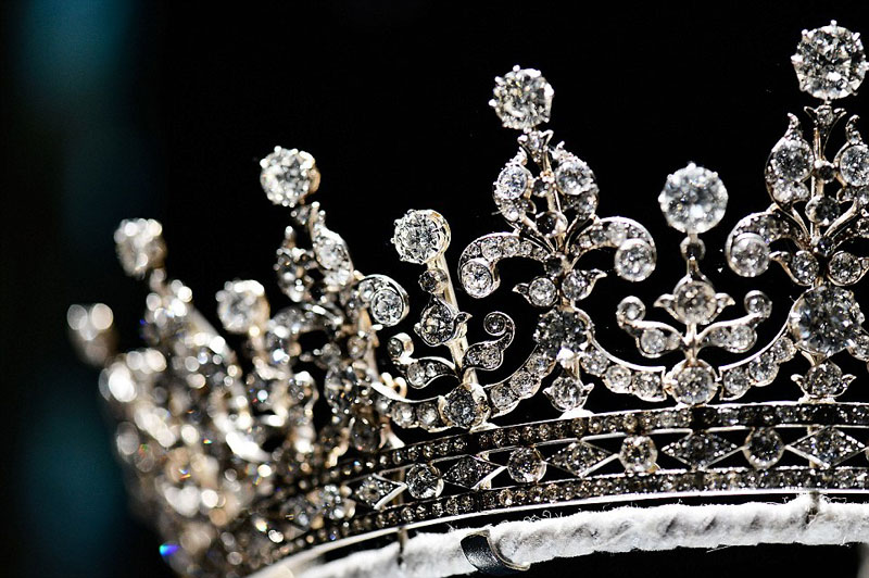 В Букингемском дворце проходит выставка бриллиантов Елизаветы II1