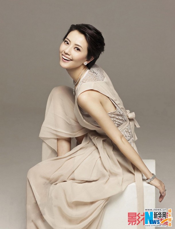 Красавица Гао Юаньюань на обложке журнала3