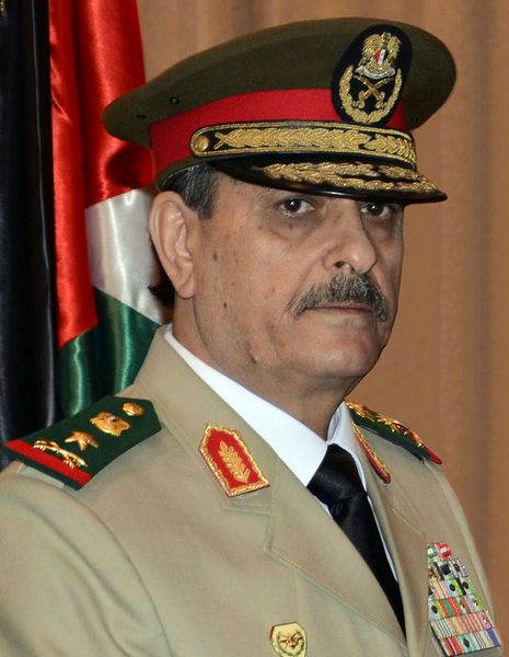 Правительство Сирии уже назначило Фахда аль-Джасема аль-Фриджа новым министром обороны на смену убитого сегодня министра Дауда Раджхи.