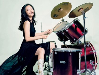 Модная Яо Чэнь на обложке журнала «ОК»