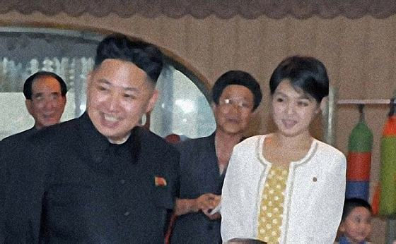 Снимки супруги лидера КНДР Ким Чен Ына – Ли Соль Чжу