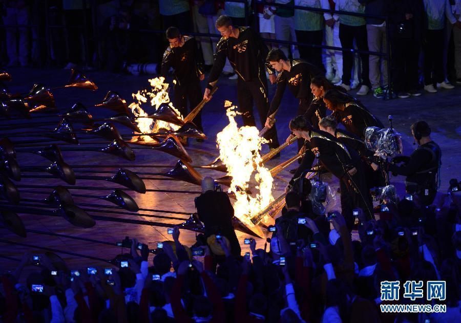 Зажжен факел огня Олимпиады-2012