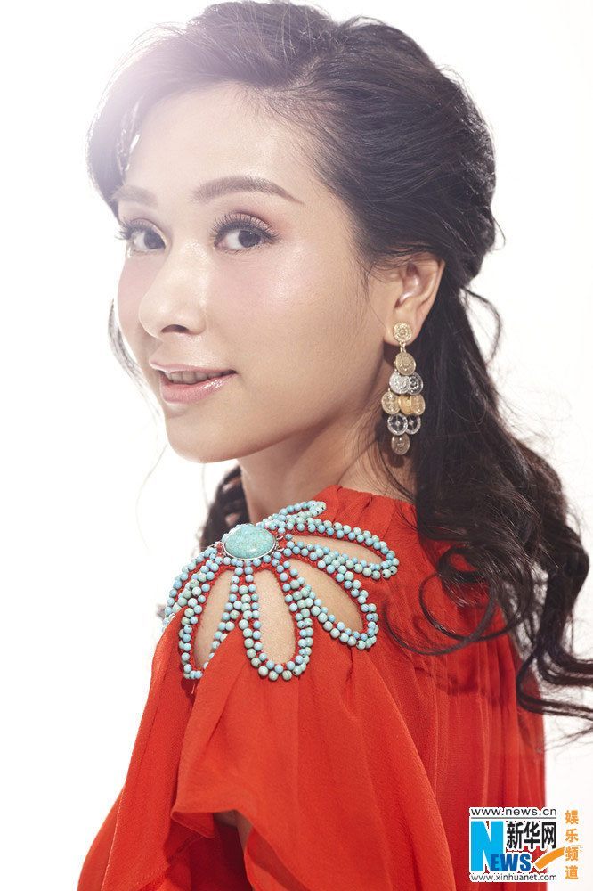 Очаровательная актриса Ян Гунжу с кожей как у девочки