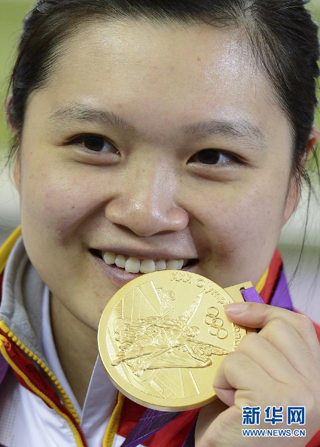 29 июля вечером завершились женские финальные соревнования по стрельбе из пневматического пистолета с 10 м, на которых китаянка Го Вэньцзюнь, получив 488,1 очка, завоевала 'золото'. Это пятая золотая медаль китайской сборной на Олимпиаде в Лондоне. 