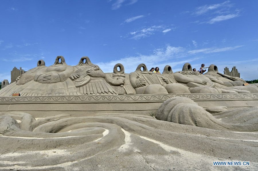 Фестиваль песчаных скульптур в провинции Хэбэй