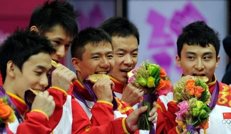 Выражения лиц чемпионов во время вручения наград на Лондонской Олимпиаде